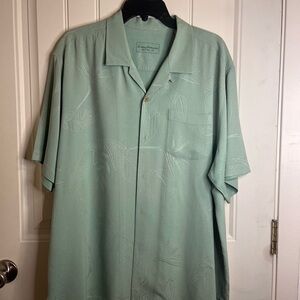 Tommy Bahama Light Green Casual Button Down Shirt